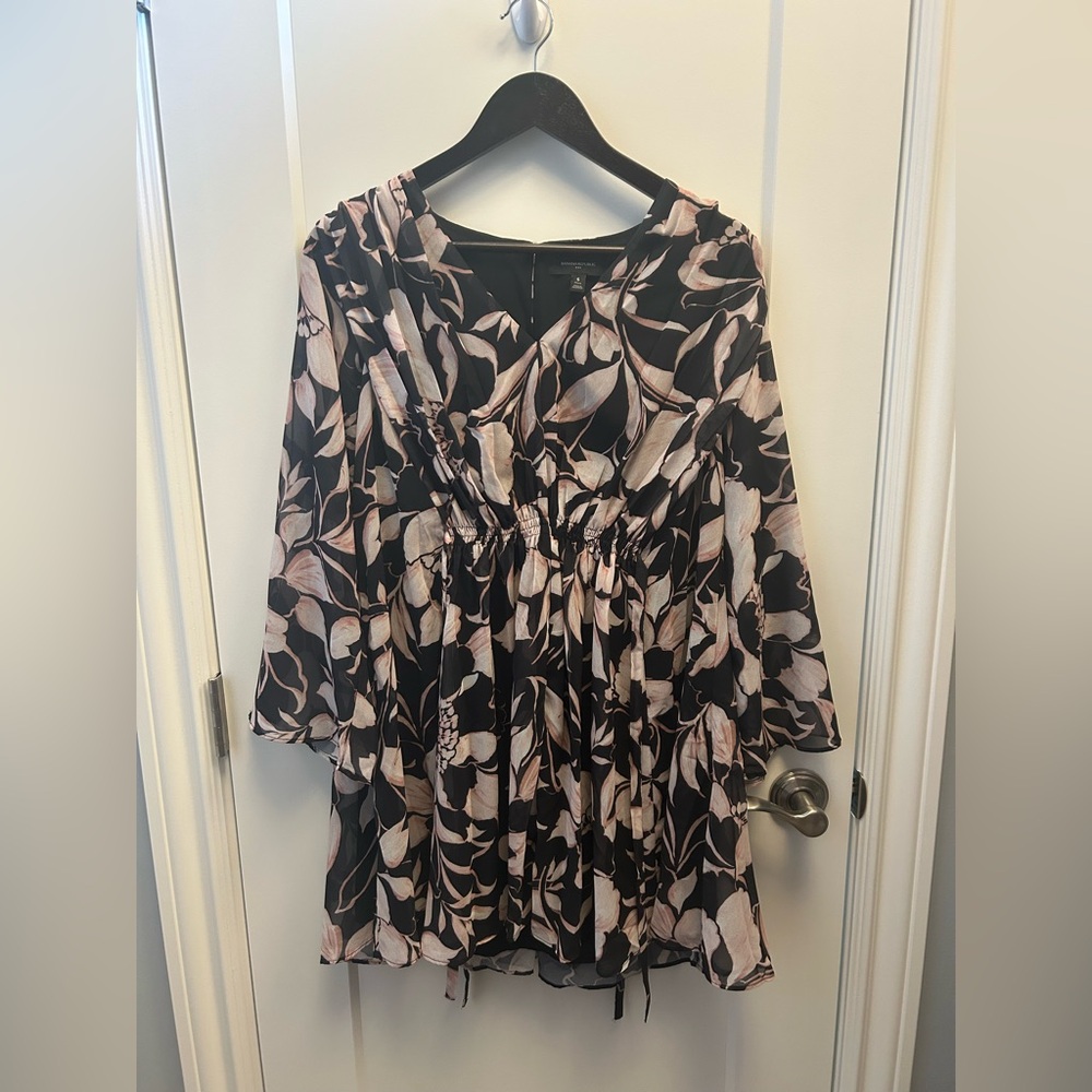 Black and Blush Floral Long-Sleeve V-Neck Dress